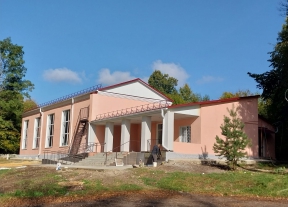 Благодаря национальному проекту «Культура» в д. Высокое Мценского района отремонтирован сельский дом культуры